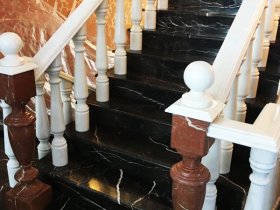 Лестницы из мрамора и гранита. Частная резиденция, Москва